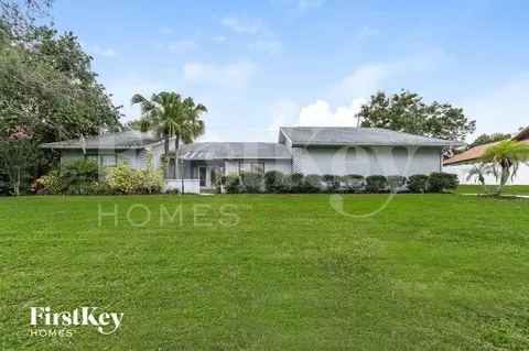4911 Stonecrest Dr, Lakeland, FL 33813