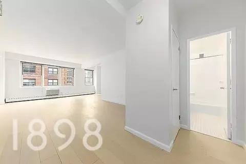 Undisclosed, New York, NY 10075