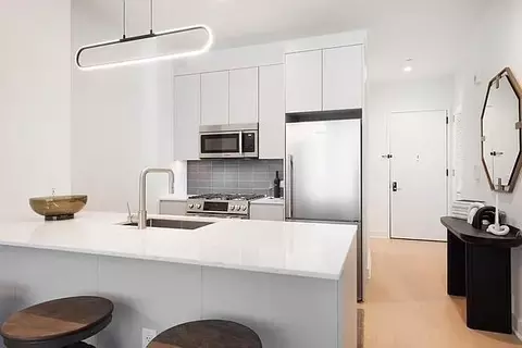 Undisclosed, New York, NY 11101