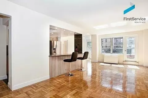 250 E 73rd St #2D, New York, NY 10021