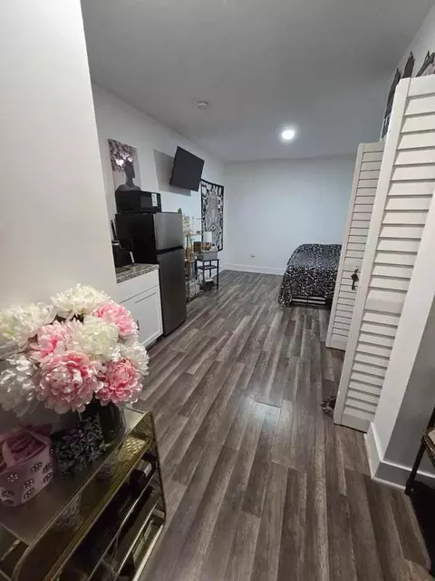 1036 SW 8th St #A, Miami, FL 33130