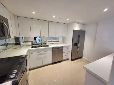 1000 Quayside Ter #510, Miami, FL 33138