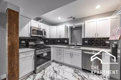 3328 W Congress Pkwy #G, Chicago, IL 60624
