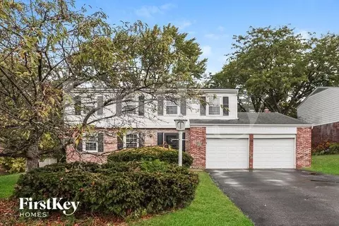 1940 Edgewater Dr, Pleasant Run Farm, OH 45240