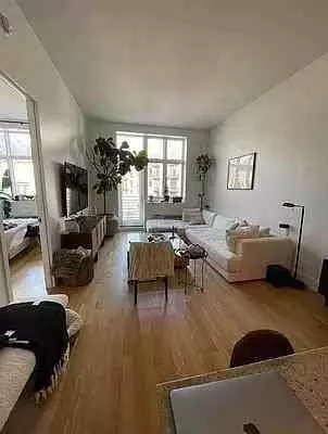 Undisclosed, Brooklyn, NY 11211
