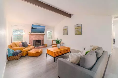 pinewood ct, Sparks, NV 89434
