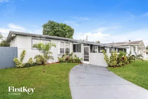 6524 Flagler St, Hollywood, FL 33023