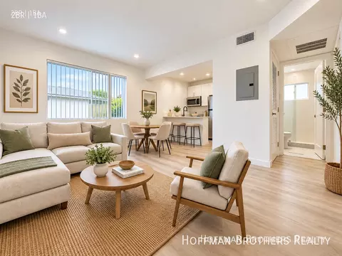 5732 Aldama St #3, Los Angeles, CA 90042