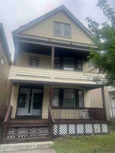 33 Morris St, Albany, NY 12208