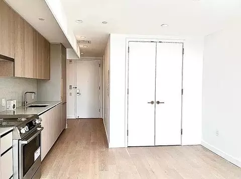 Undisclosed, New York, NY 11101