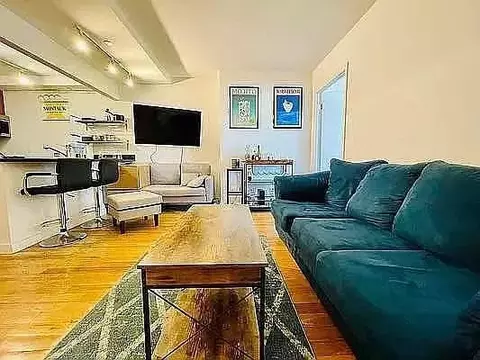 Undisclosed, New York, NY 10002
