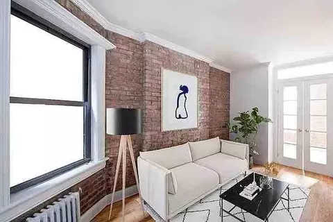 13 Essex St #18, New York, NY 10002