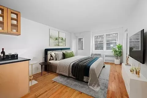 Undisclosed, New York, NY 10011