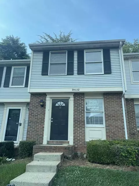 9424 Lexington Cir #B, Charlotte, NC 28213