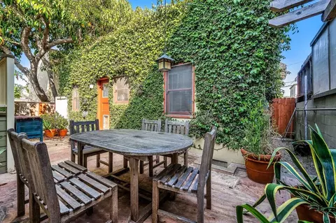 660 Ocean Park Blvd #B, Santa Monica, CA 90405