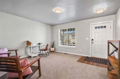 pensacola st, Caldwell, ID 83607