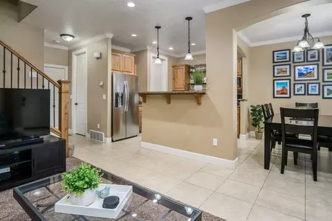 w 880 n, Orem, UT 84057 photo 2