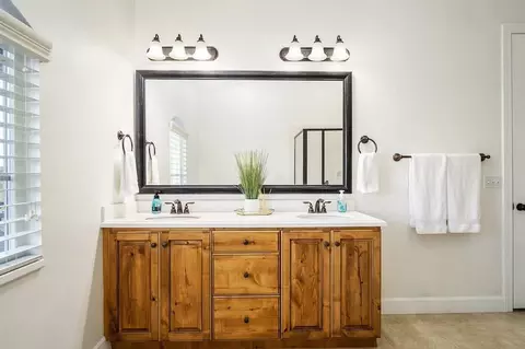 w 880 n, Orem, UT 84057 photo 12