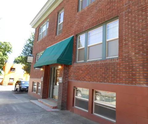 2136 NW Johnson St #101, Portland, OR 97210