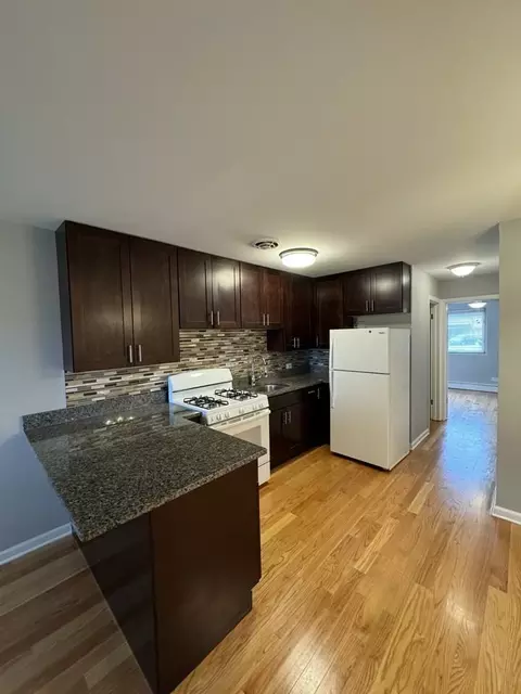 8504 Waukegan Rd #3, Morton Grove, IL 60053