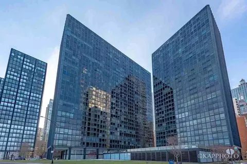 900 N Lake Shore Dr # 702, Chicago, IL 60611
