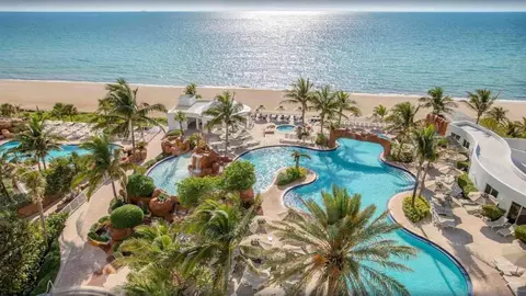 collins ave, North Miami Beach, FL 33160