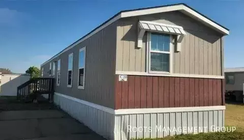 1010 Reservation Rd #C20, Hays, KS 67601