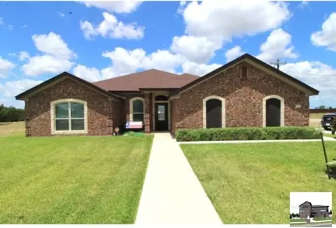 300 Martin Dr, Copperas Cove, TX 76522