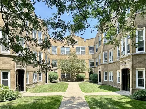 4824 W Addison St #GR, Chicago, IL 60641