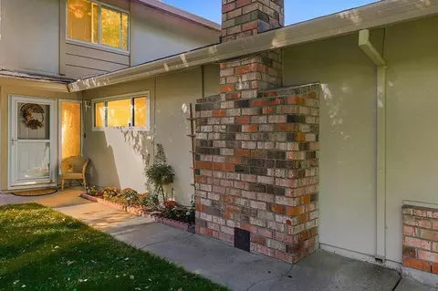 5137 Connecticut Dr, Sacramento, CA 95841
