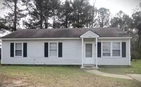 1814 E Trail Dr SE, Wilson, NC 27893