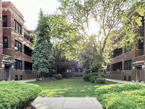 2520 N Kedzie Blvd #2N, Chicago, IL 60647