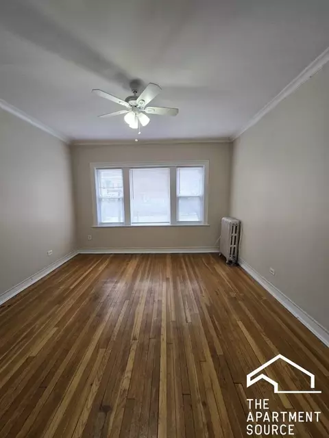 7735 N Sheridan Rd #2, Chicago, IL 60626