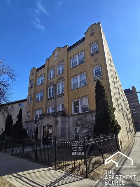 1333 W Birchwood Ave #408, Chicago, IL 60626