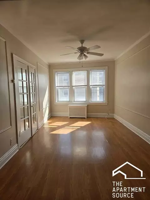 1333 W Birchwood Ave #310, Chicago, IL 60626