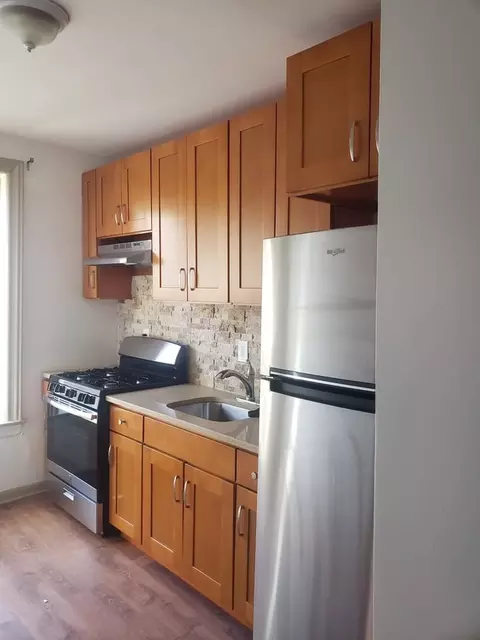 berriman st bet new lots & hegeman ave, New York, NY 11208