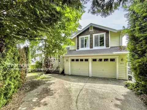 8833 NE 178th St, Bothell, WA 98011