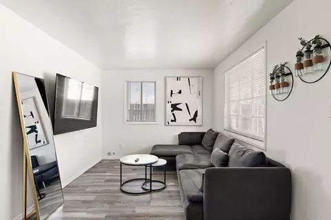 w main st, Mesa, AZ 85201