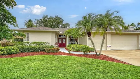 6219 Aventura Dr, Sarasota, FL 34241