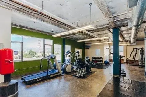 5355 Cartwright Ave, Los Angeles, CA 91601