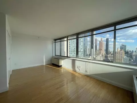 50 W 30th St, New York, NY 10001