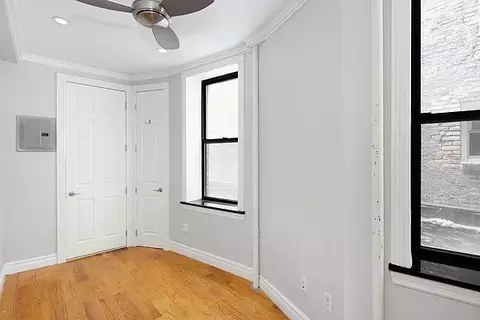 326 E 35th St, New York, NY 10016