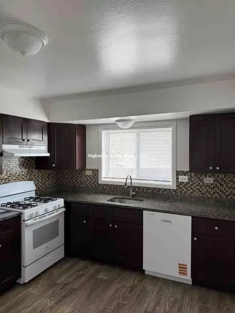 1306 Carol St #2BM, Park Ridge, IL 60068