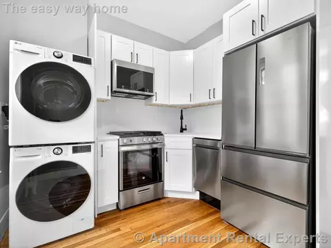 1576 Cambridge St #3F, Cambridge, MA 02138