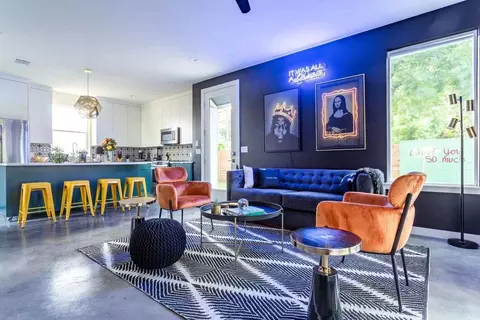 waller st, Austin, TX 78702