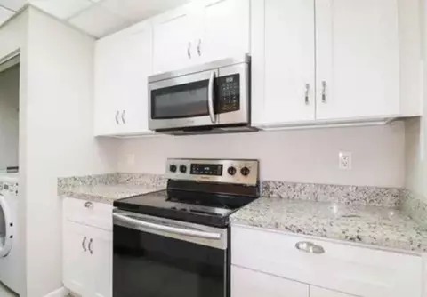 905 NE 209th St, Ives Estates, FL 33179