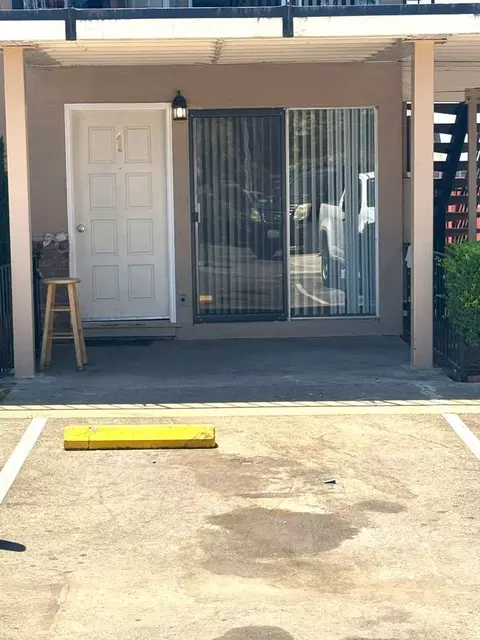 302 Dumont Ave #1, Hayward, CA 94544