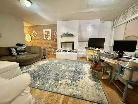 337 Beacon St #1K, Boston, MA 02116