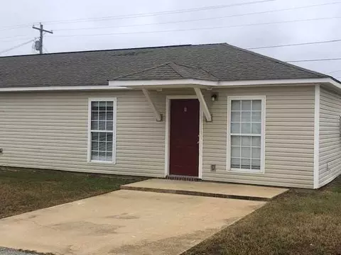 1562 267b Cr 1562, Tupelo, MS 38804