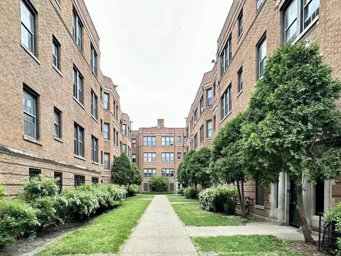 1369 W Estes Ave #1J, Chicago, IL 60626